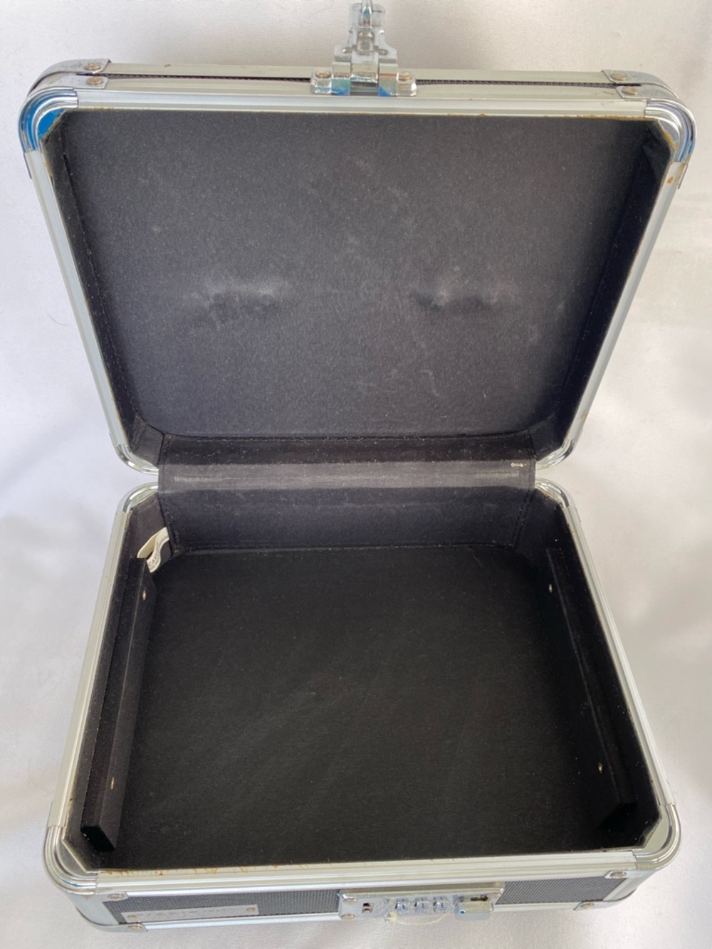 Money Box with Lock - Picture 4 of 8